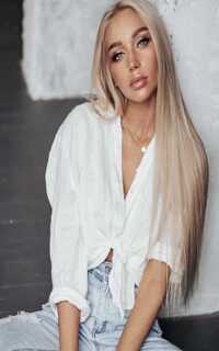 Шлюха Аврора 40933